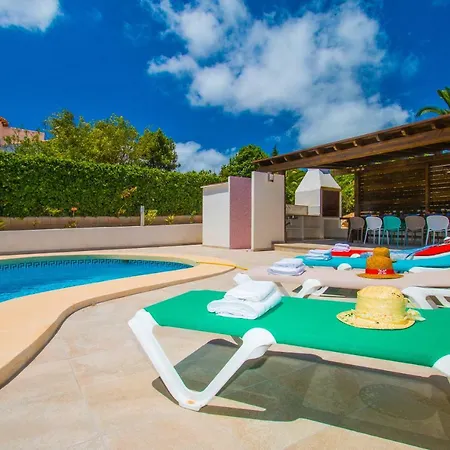 Abahana Villas Ricarlos *